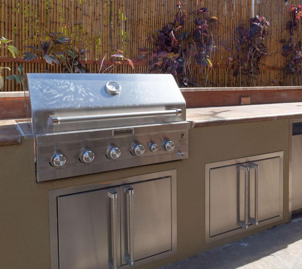 Studio With Mini Kitchen, Pool And Bbq, Pre-Renovation Summer Sale Кихей Экстерьер фото